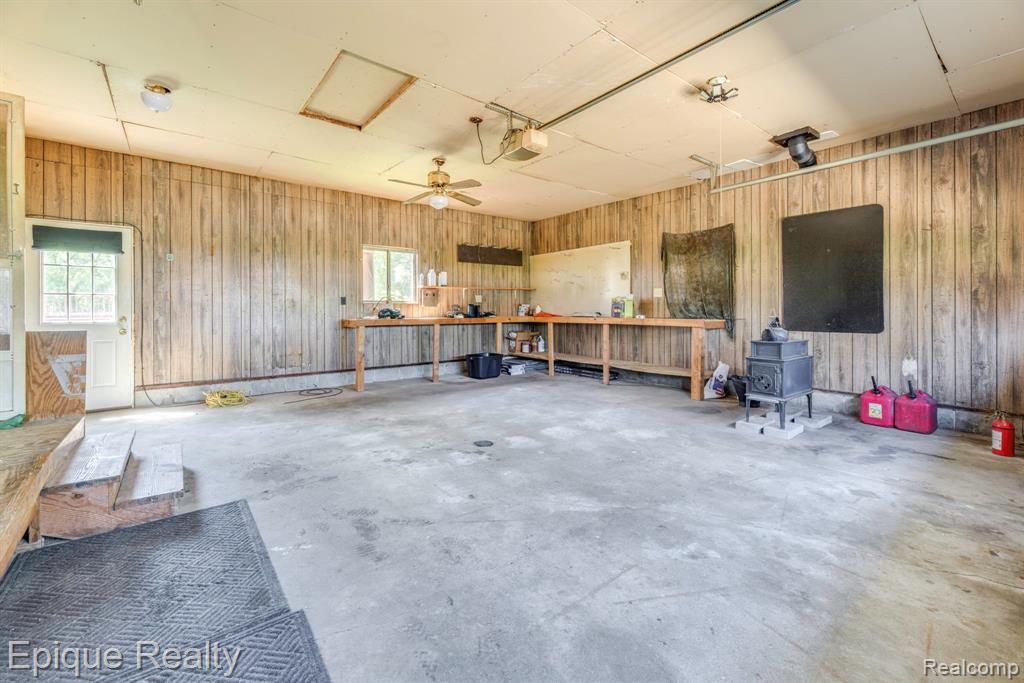 11110 Davison