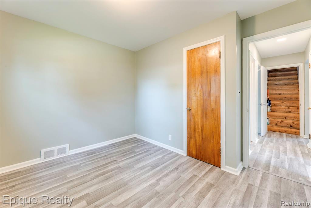 11110 Davison