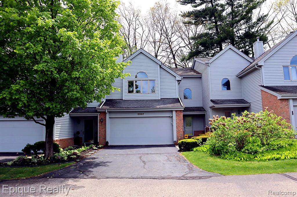 6607 Ridgeview Drive