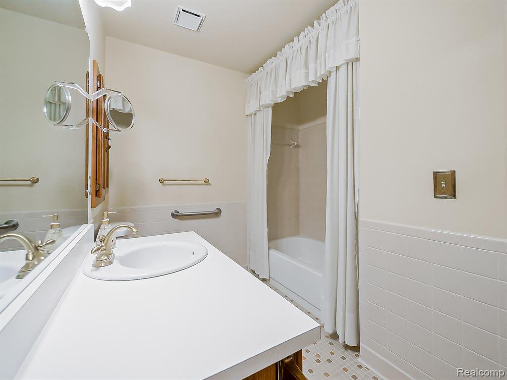 38663 Cypress Meadow Drive