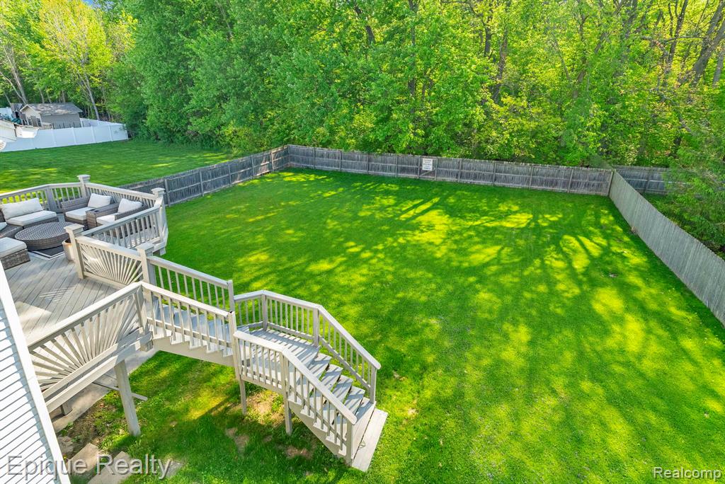 8239 Loon Lane