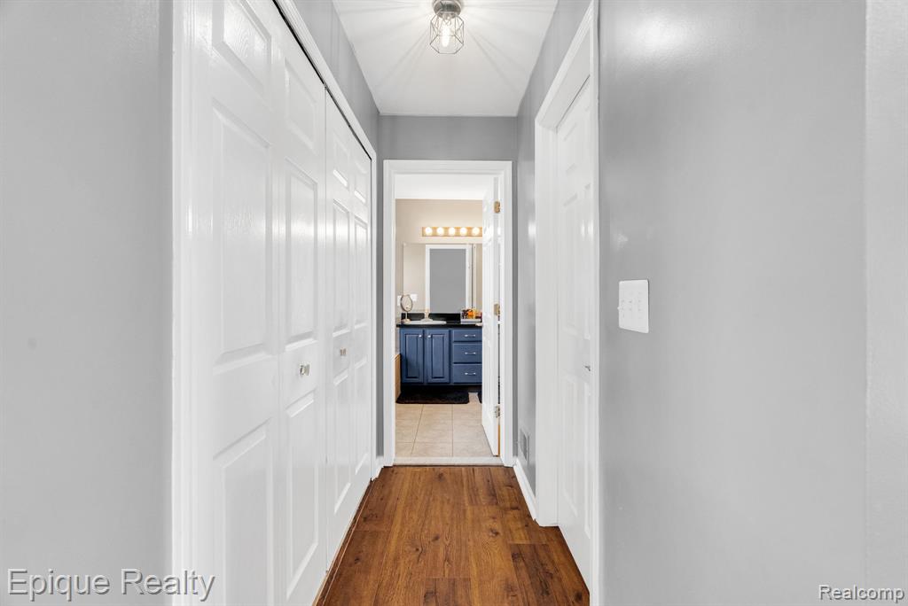 8239 Loon Lane