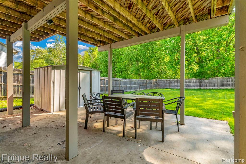 8239 Loon Lane