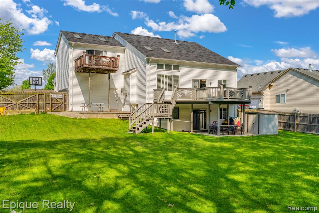 8239 Loon Lane