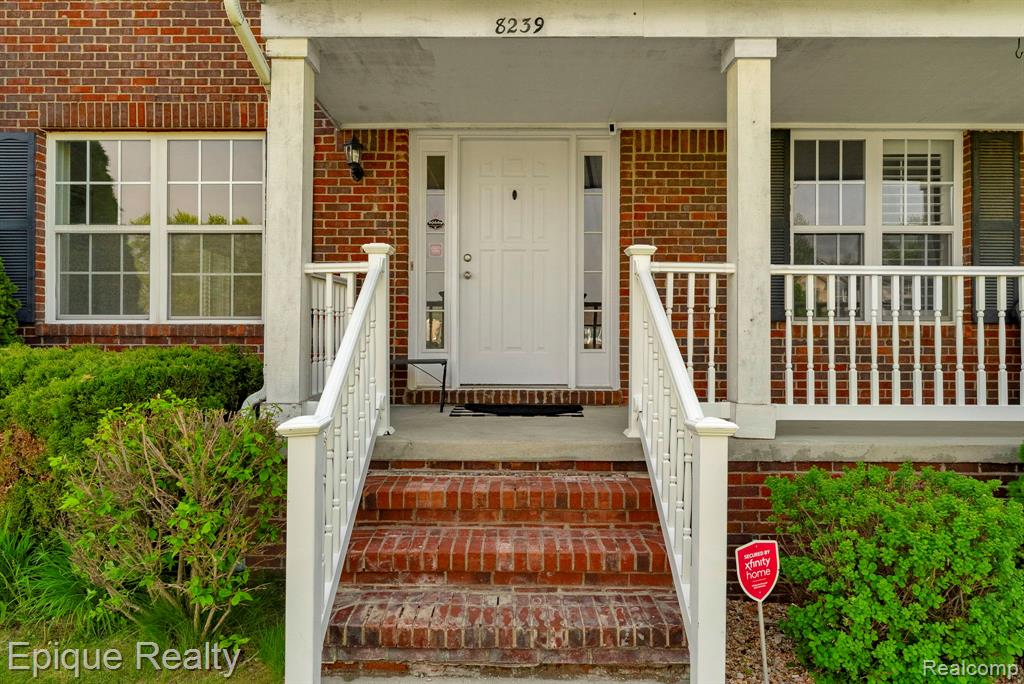 8239 Loon Lane