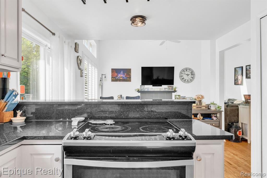 8239 Loon Lane