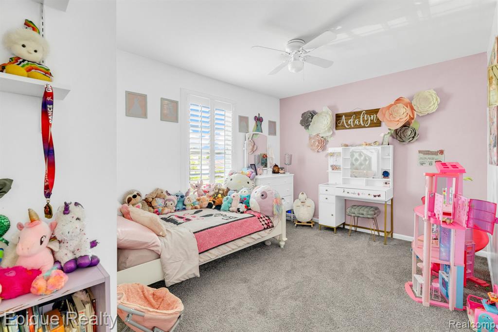 8239 Loon Lane