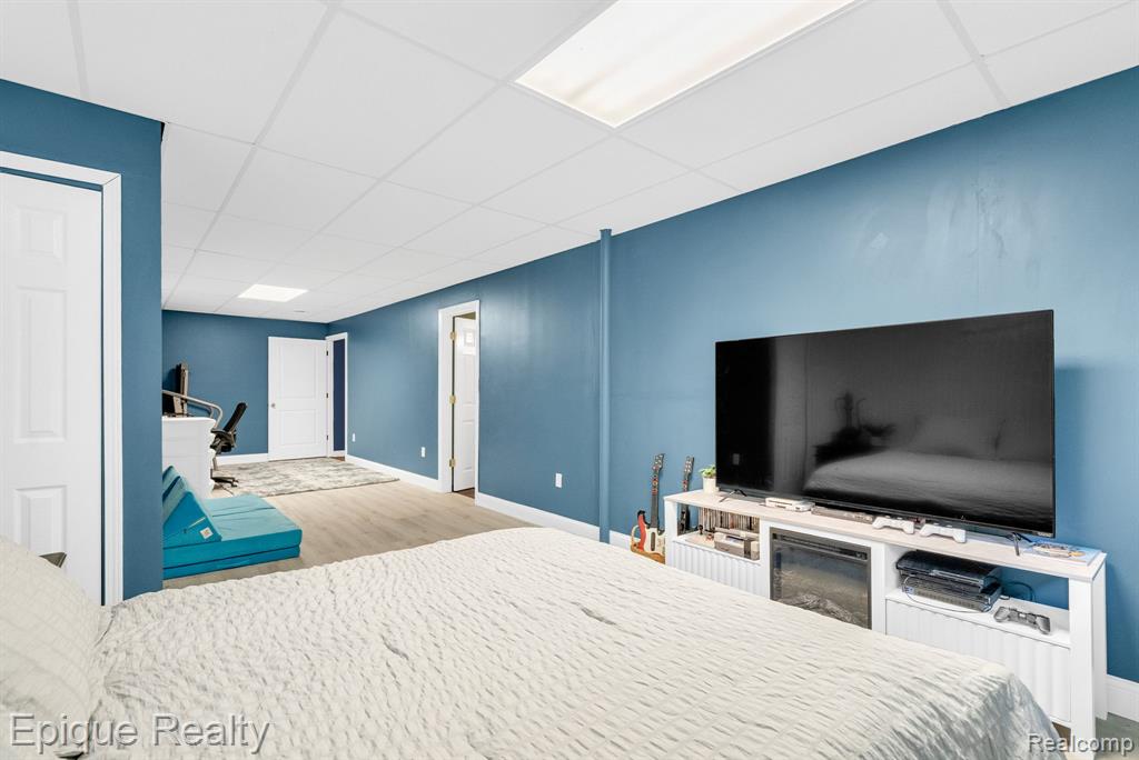8239 Loon Lane