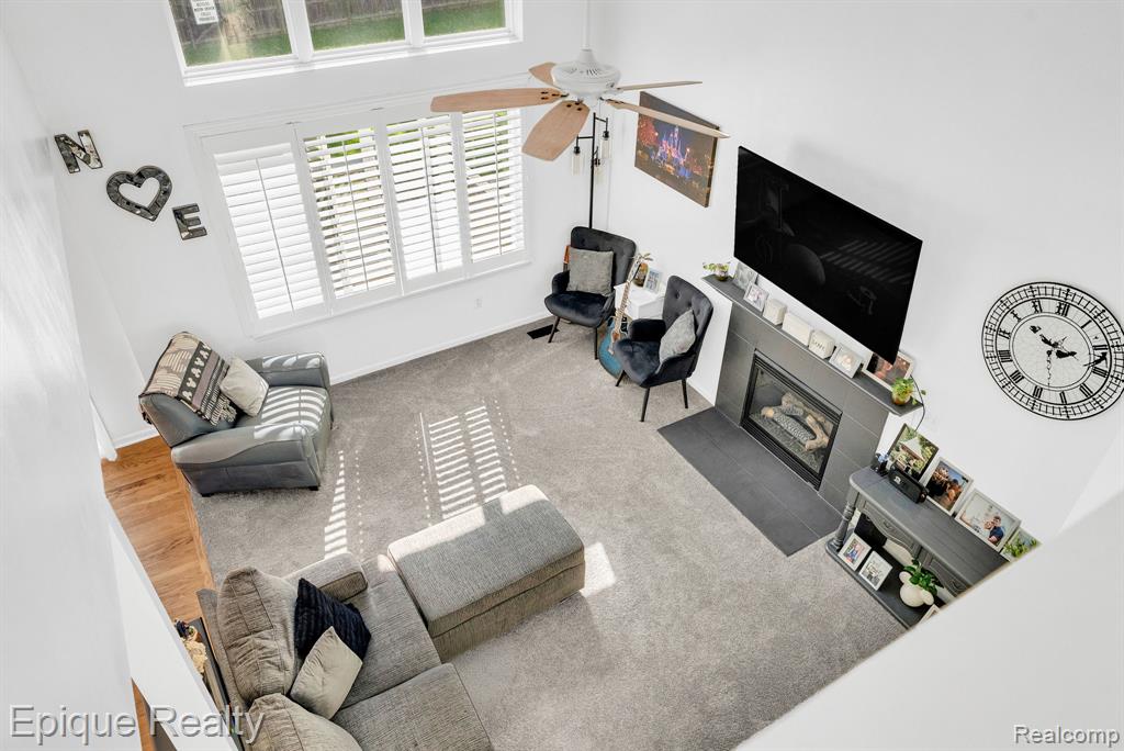 8239 Loon Lane
