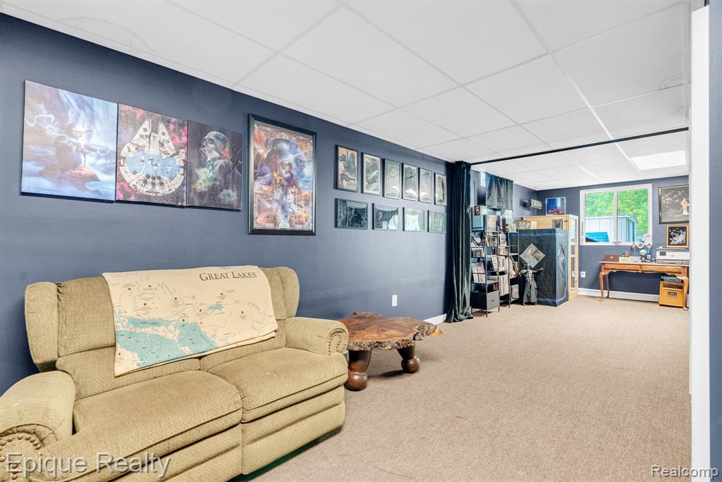 8239 Loon Lane