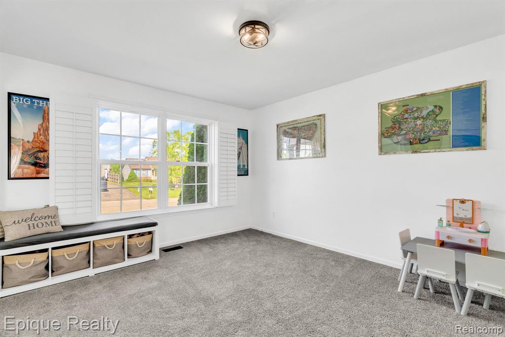 8239 Loon Lane