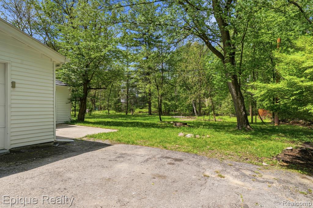 8315 Reese Road