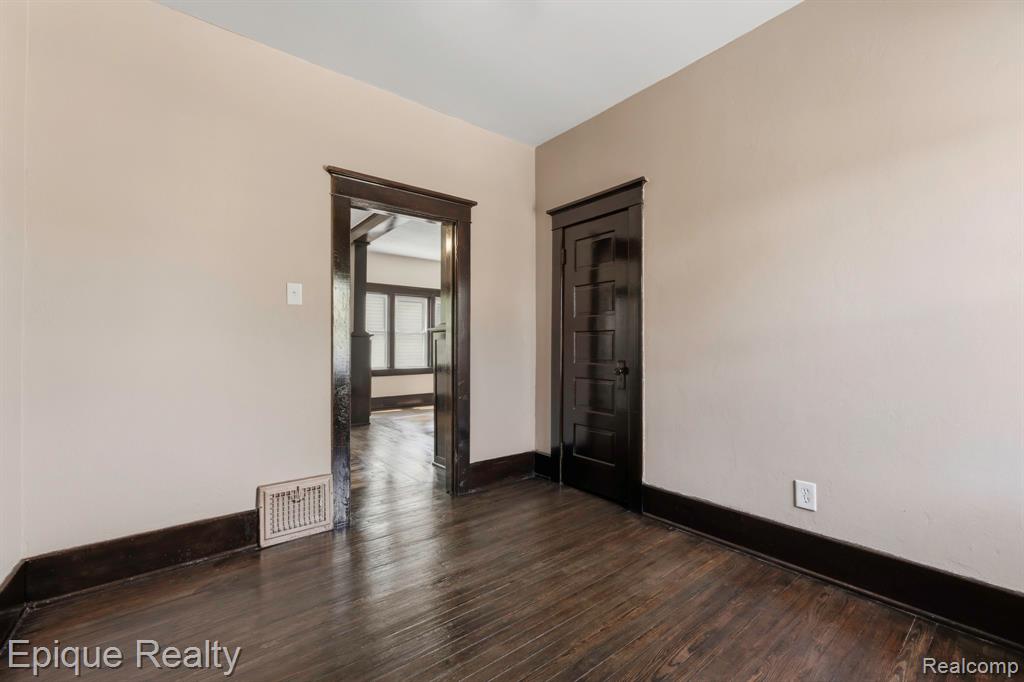 1418 8th Street
