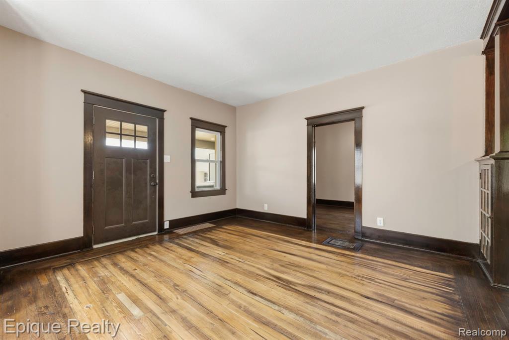 1418 8th Street