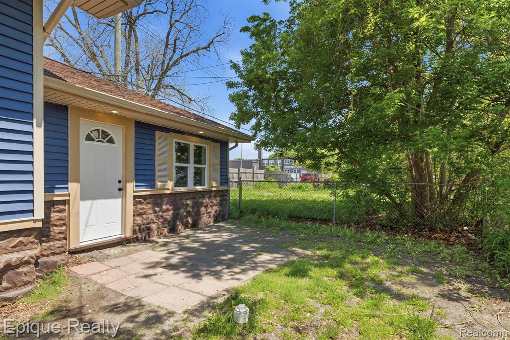 1418 8th Street