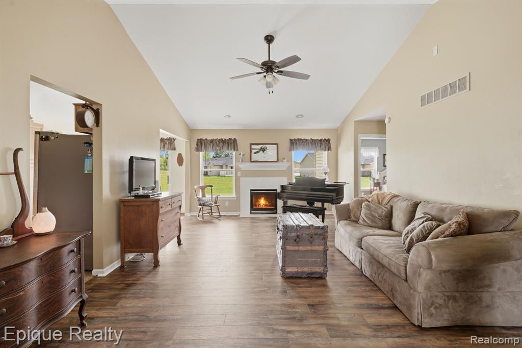238 Quail Drive