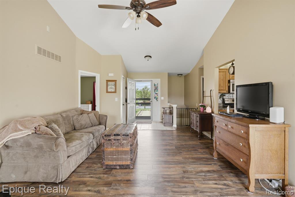 238 Quail Drive