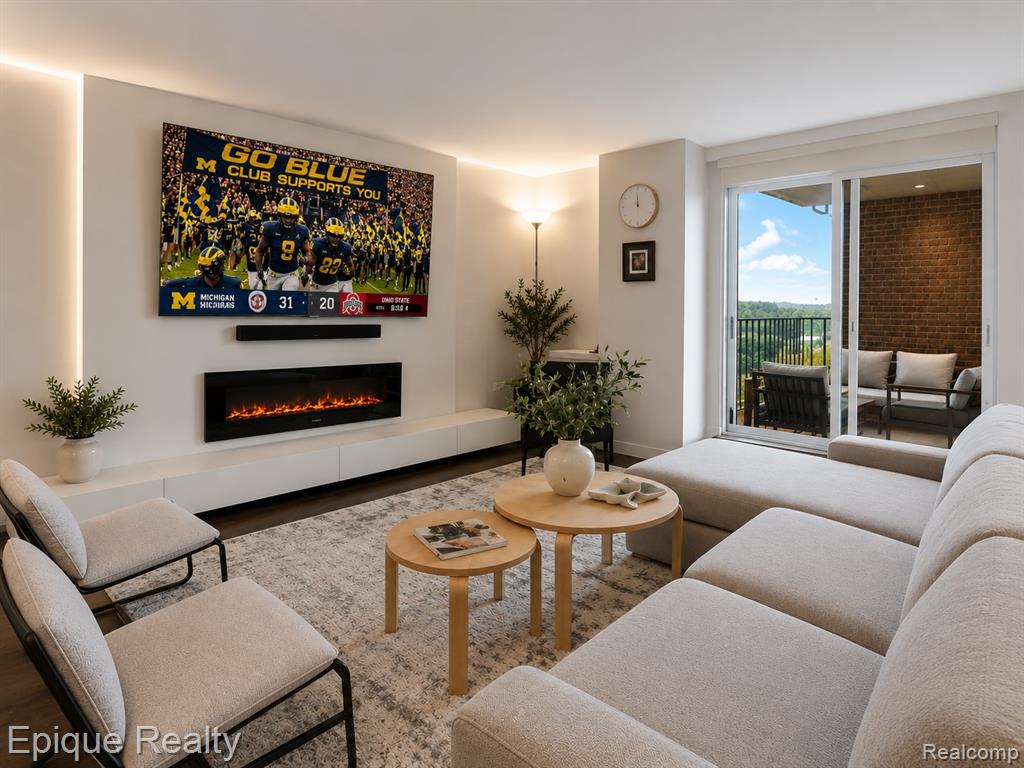 1050 Wall Street # 8F