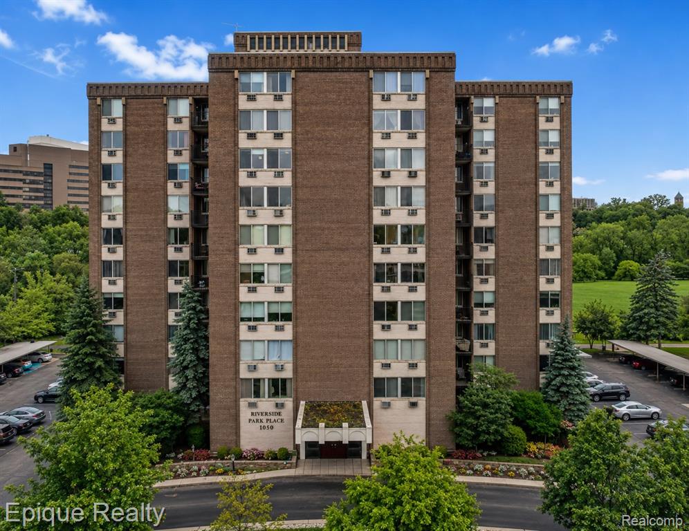 1050 Wall Street # 8F