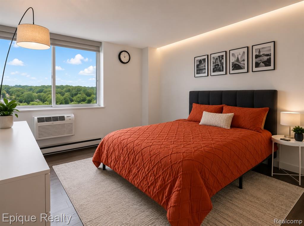 1050 Wall Street # 8F