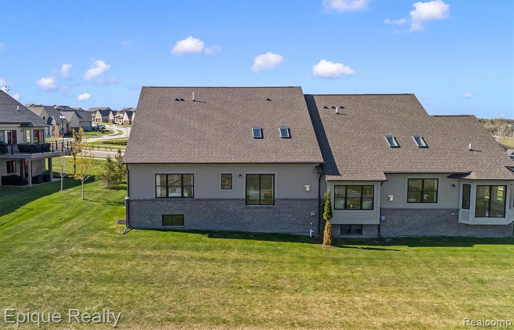 171 E Market Street