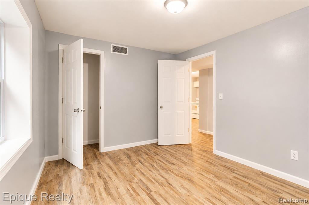 5649 Lapeer Road