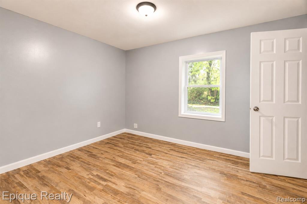 5649 Lapeer Road