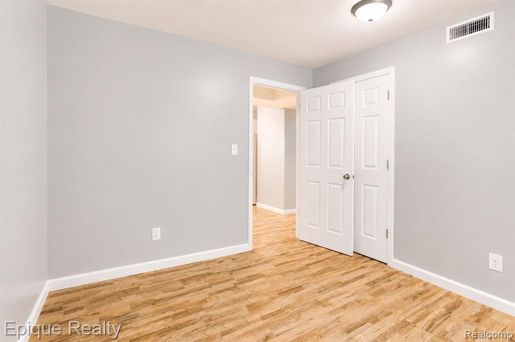 5649 Lapeer Road