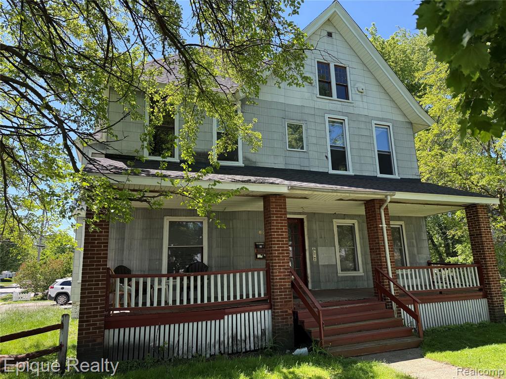 804 Court Street