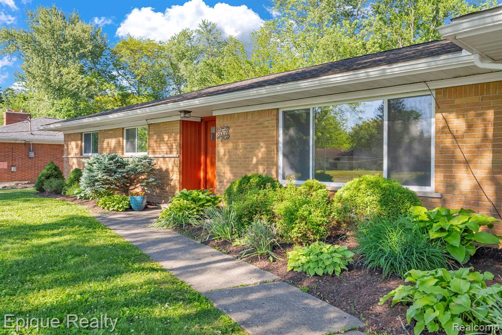 8052 Dungarvin Drive