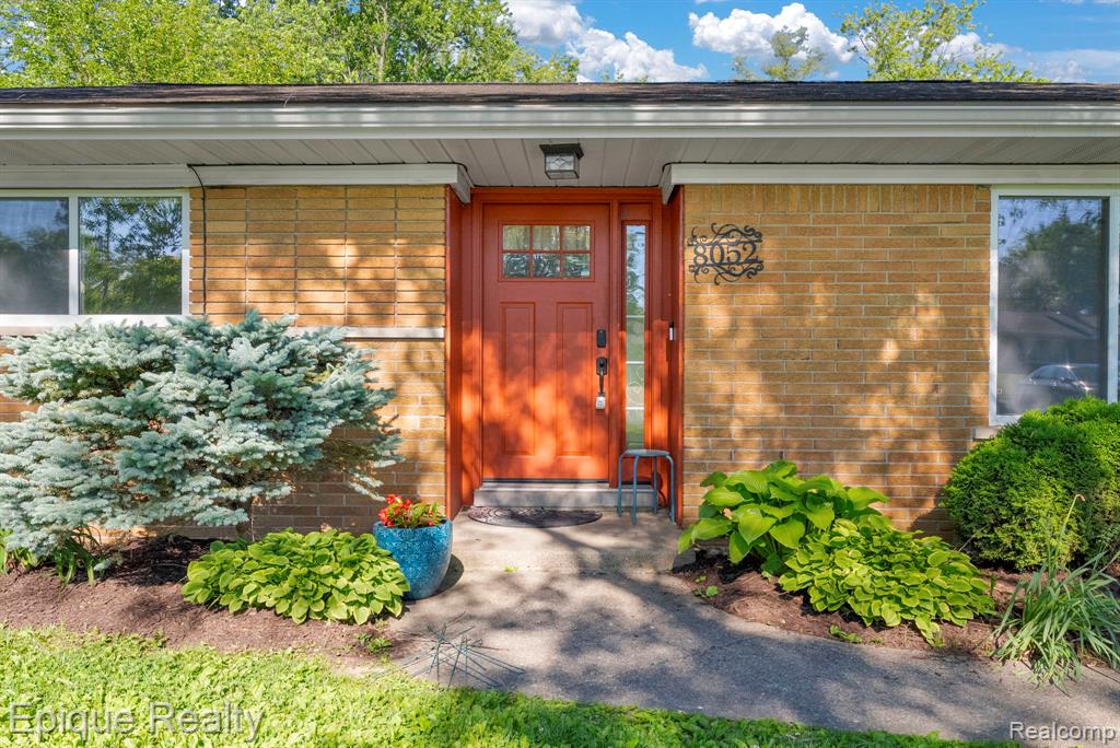 8052 Dungarvin Drive
