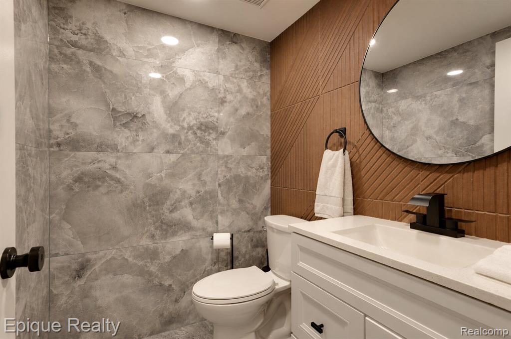 20485 Villa Grande Circle