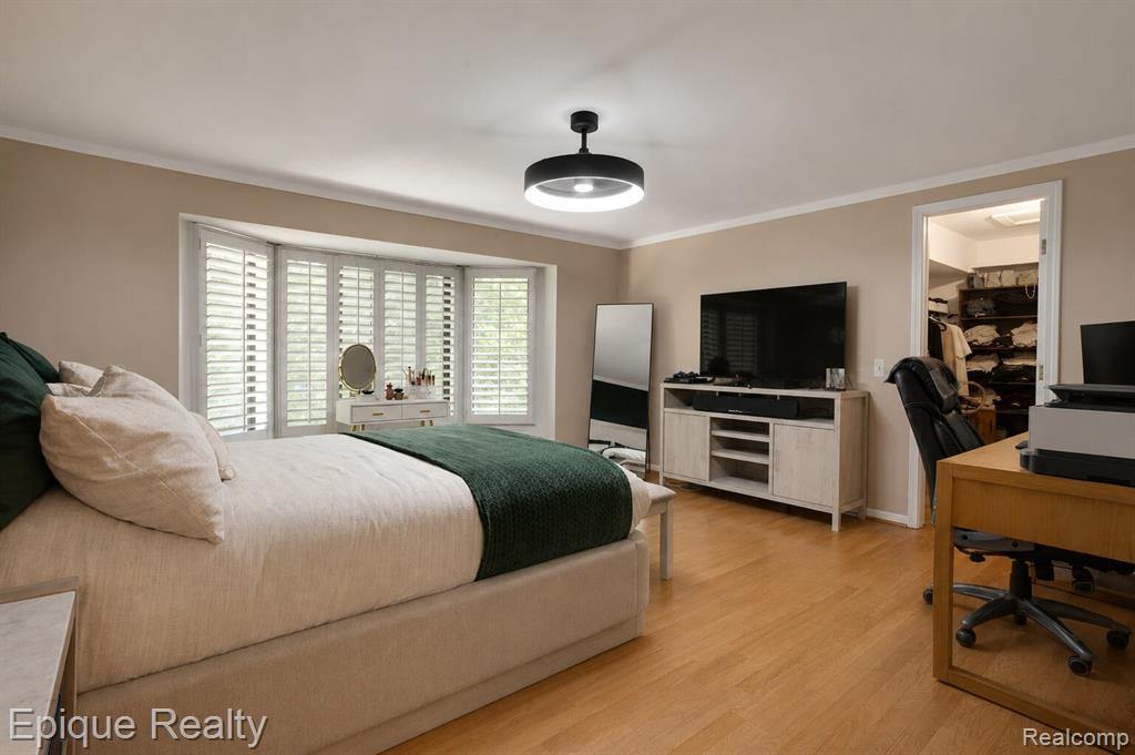20485 Villa Grande Circle