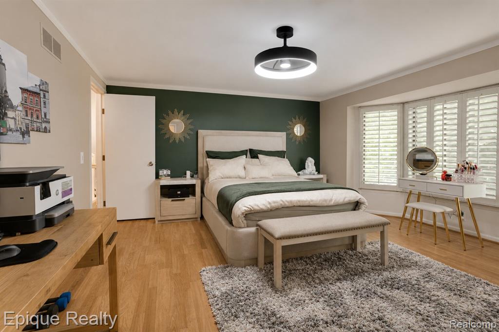20485 Villa Grande Circle