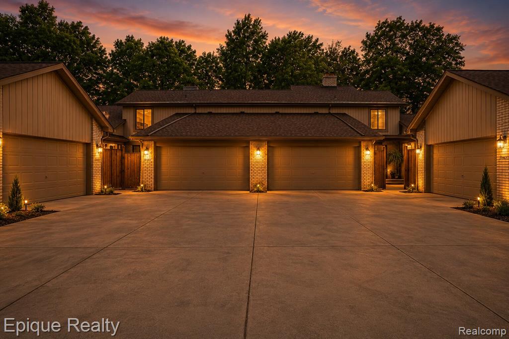 20485 Villa Grande Circle