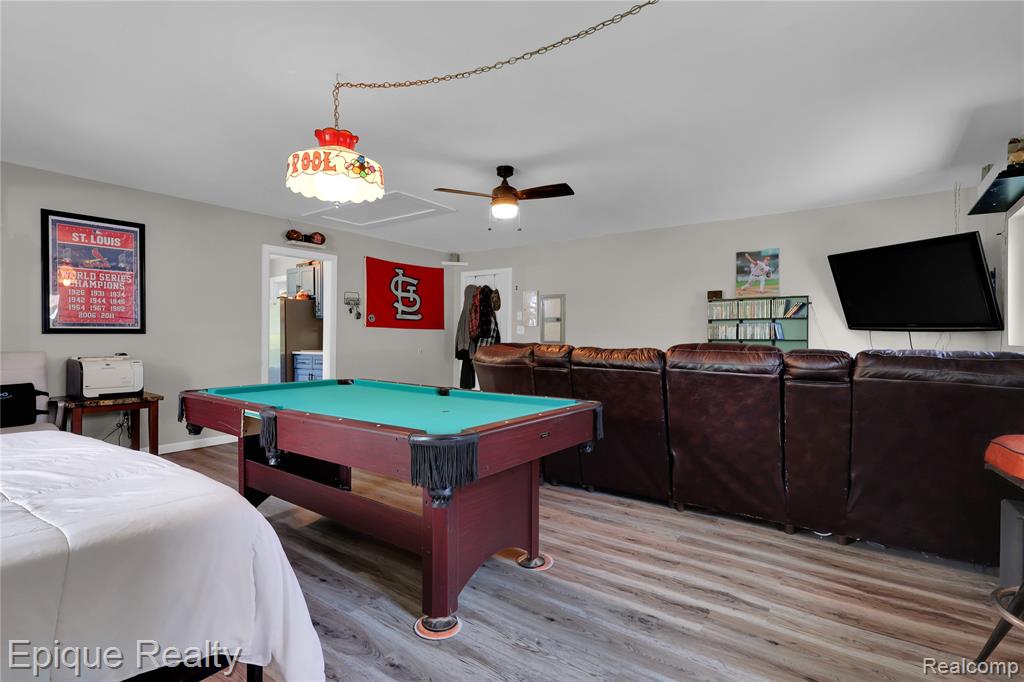 38243 Jonathan Street