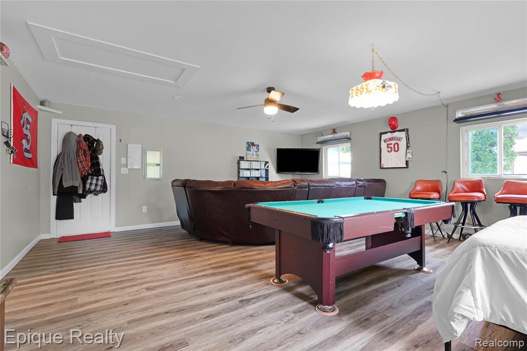 38243 Jonathan Street