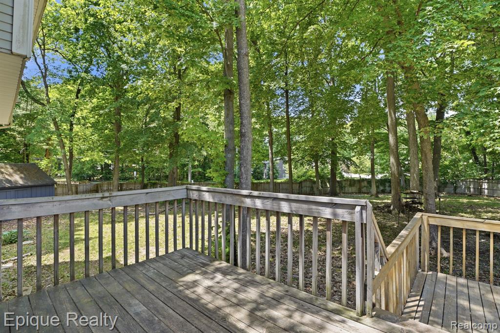 825 Summer Creek Court