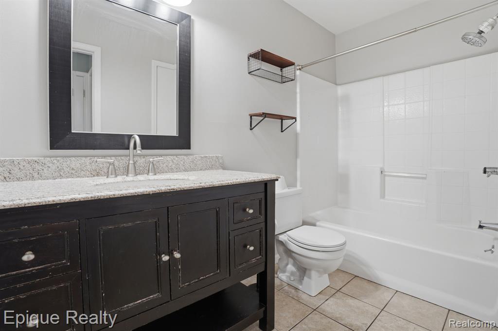 825 Summer Creek Court