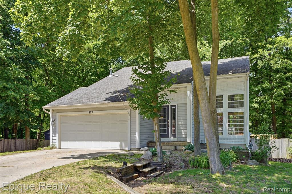 825 Summer Creek Court