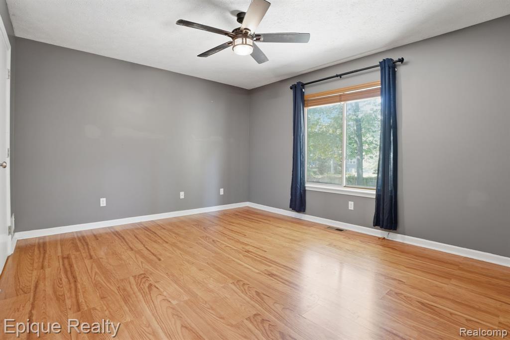 825 Summer Creek Court