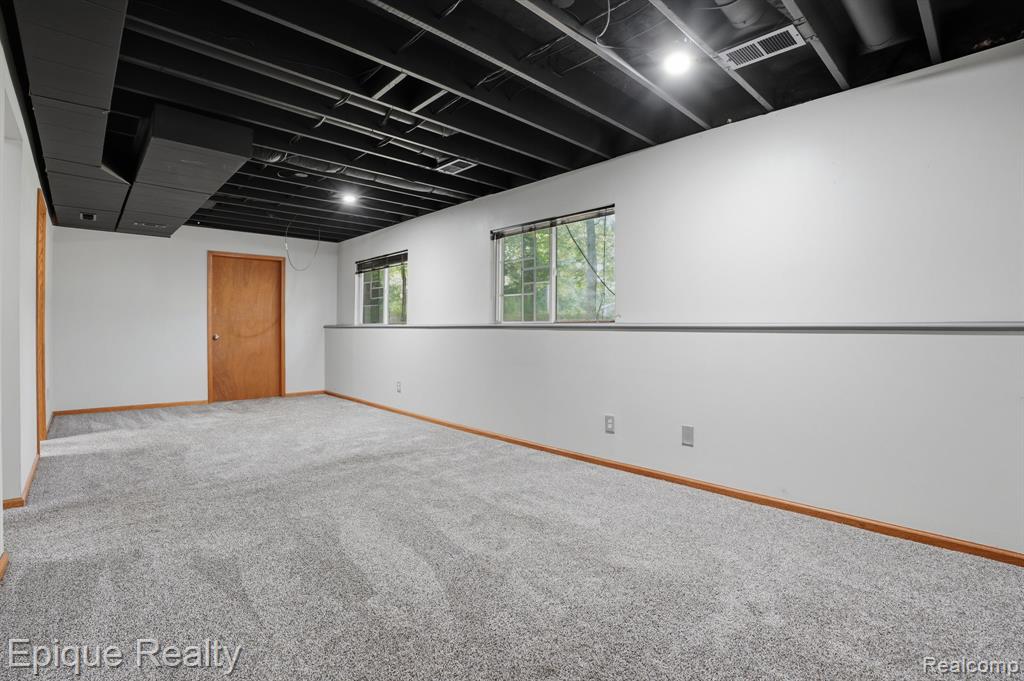 825 Summer Creek Court