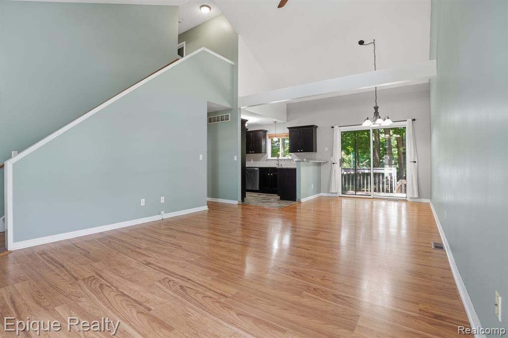 825 Summer Creek Court
