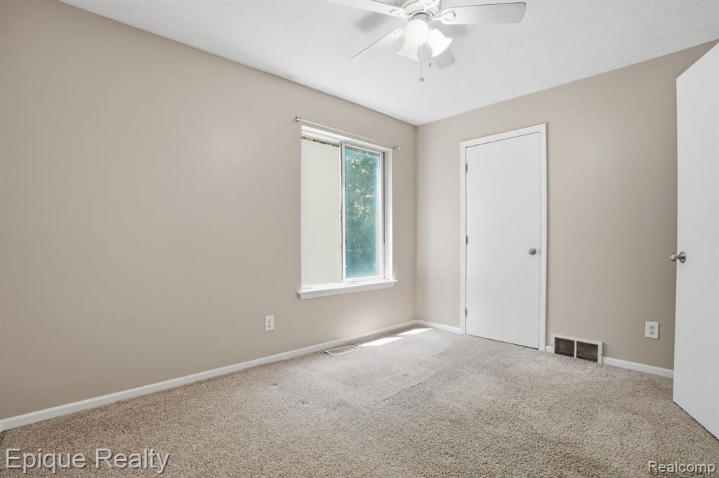 825 Summer Creek Court