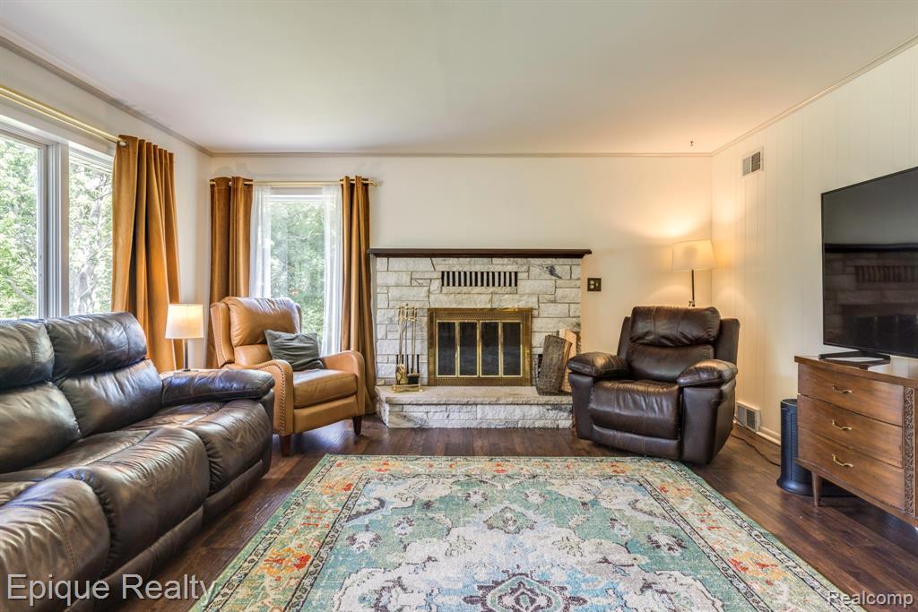 3750 Parker Road