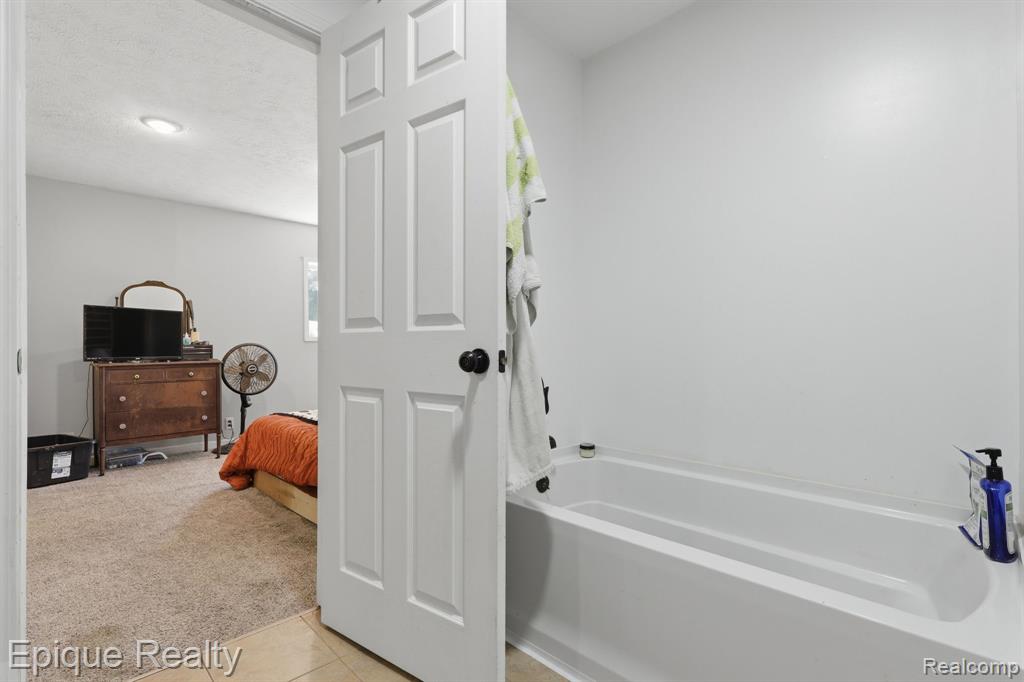 12376 W Reid Road