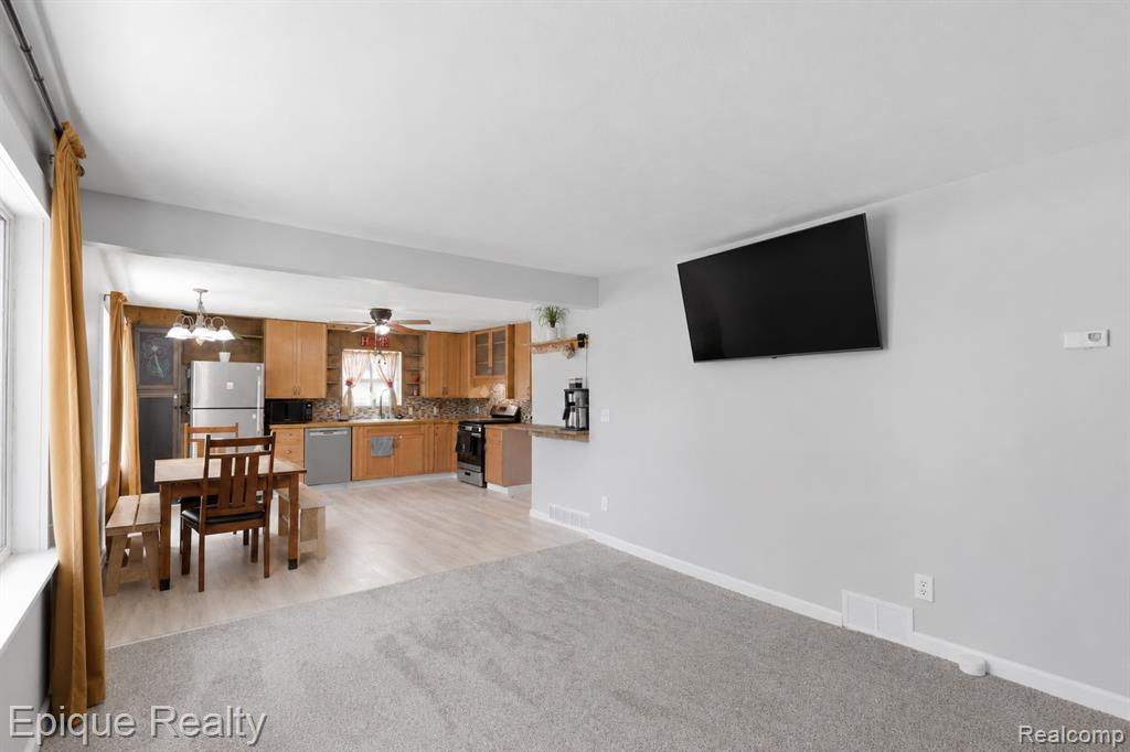 12376 W Reid Road