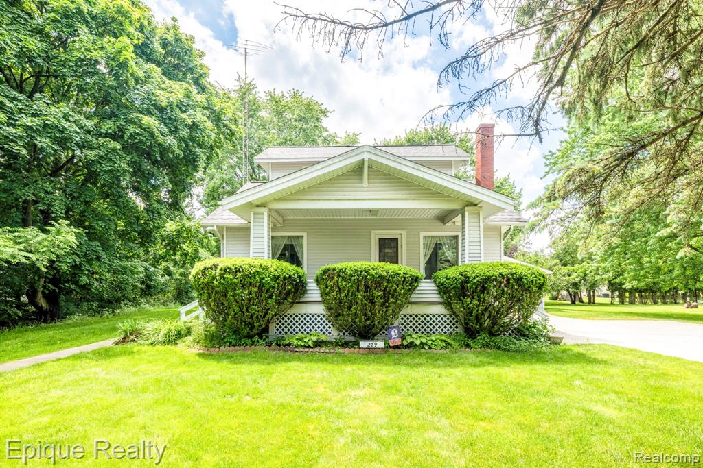 279 N Howard Avenue