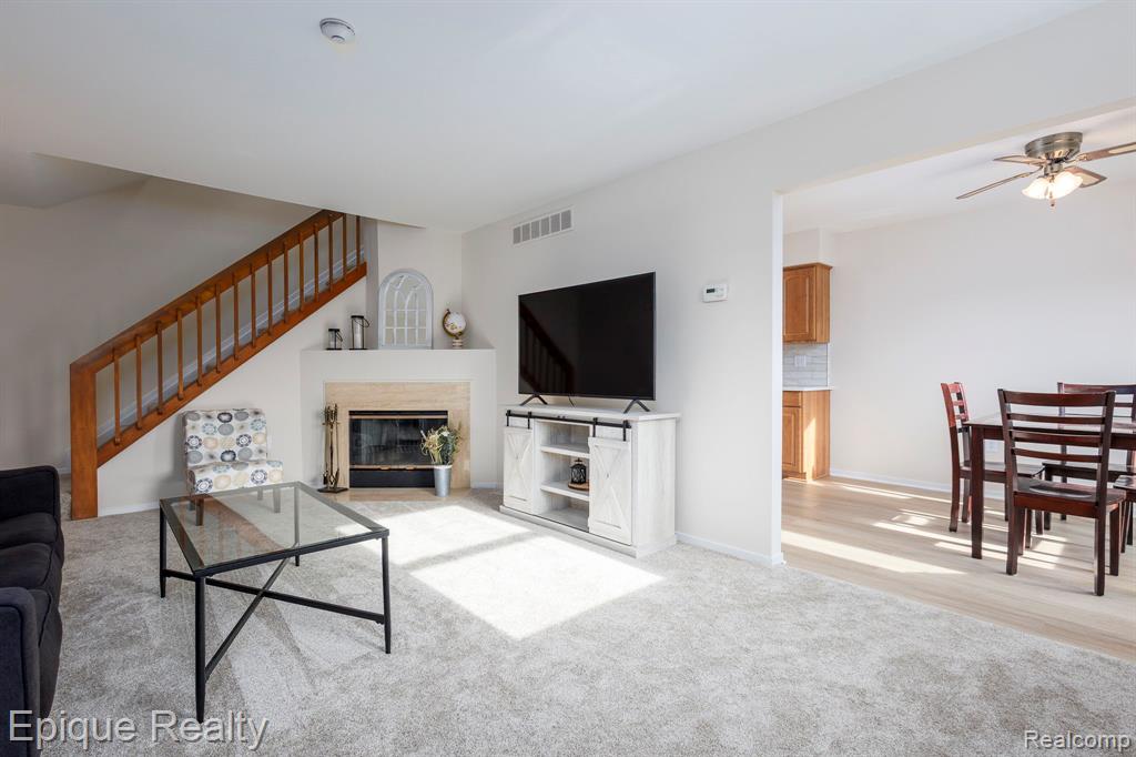 1831 N Arbor Way Drive