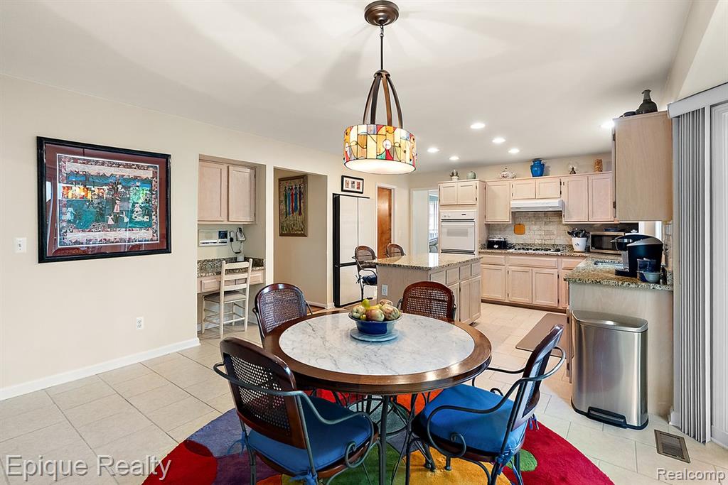 1719 Hickory Bark Lane